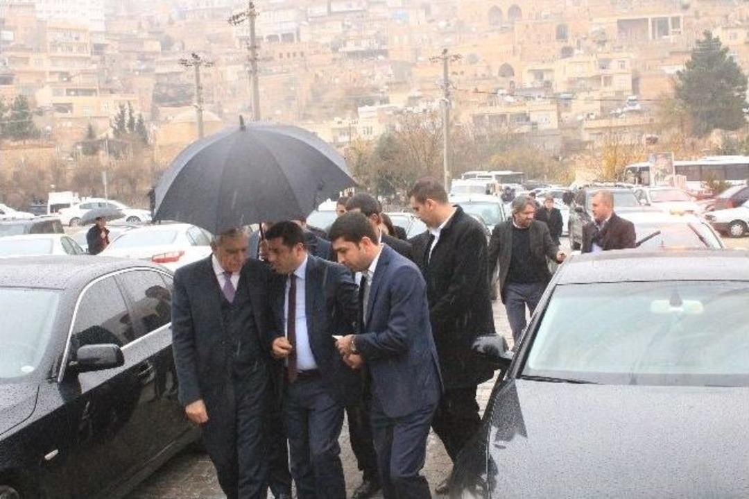 Demirtaş, Mardin&rsquo;de Partisinin Olağan Kongresi&rsquo;ne Katıldı