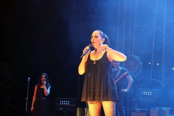 Vadistanbul Avm, Kapılarını Sertap Erener’le Açtı G3