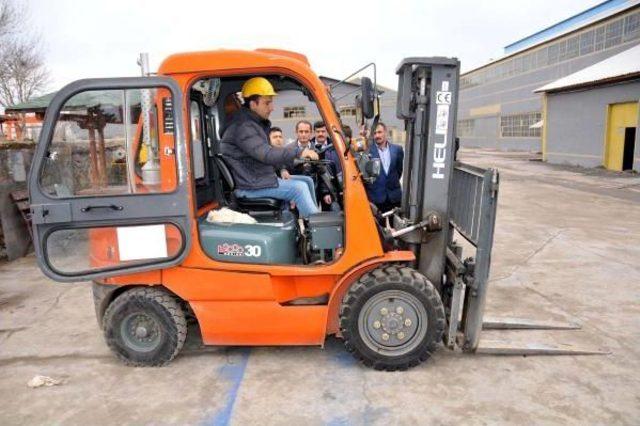 Mahkumlara Forklift Operat&ouml;rl&uuml;ğ&uuml; Eğitimi 3