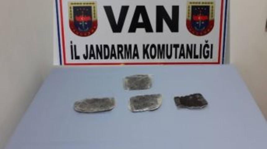 Van&rsquo;da Afyon Sakızı Operasyonu