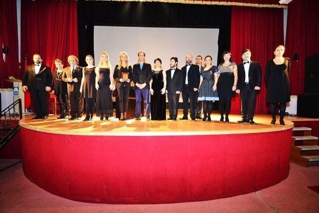 Foçalı Öğrenciler Opera İle Tanıştı 1