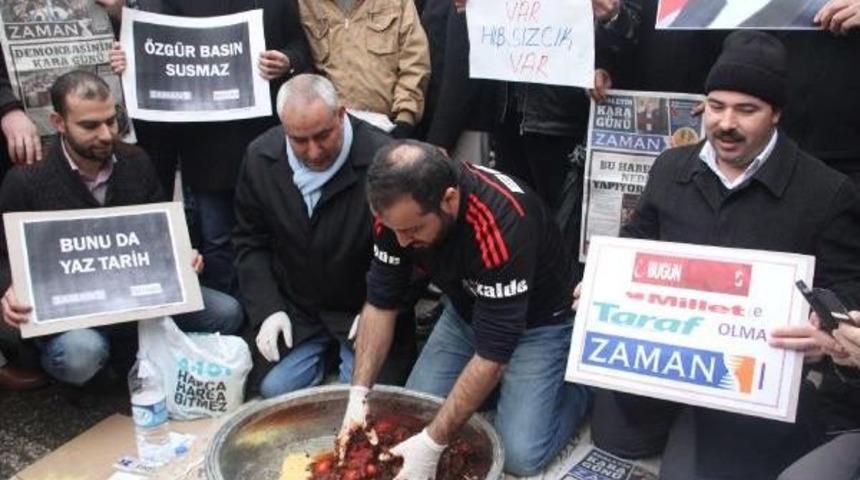 Şanlıurfa Adliye Bah&ccedil;esinde &Ccedil;iğ K&ouml;fteli Eylem