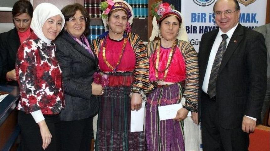 Kadın Girişimcilere 87 Bin 500 Tl Kredi