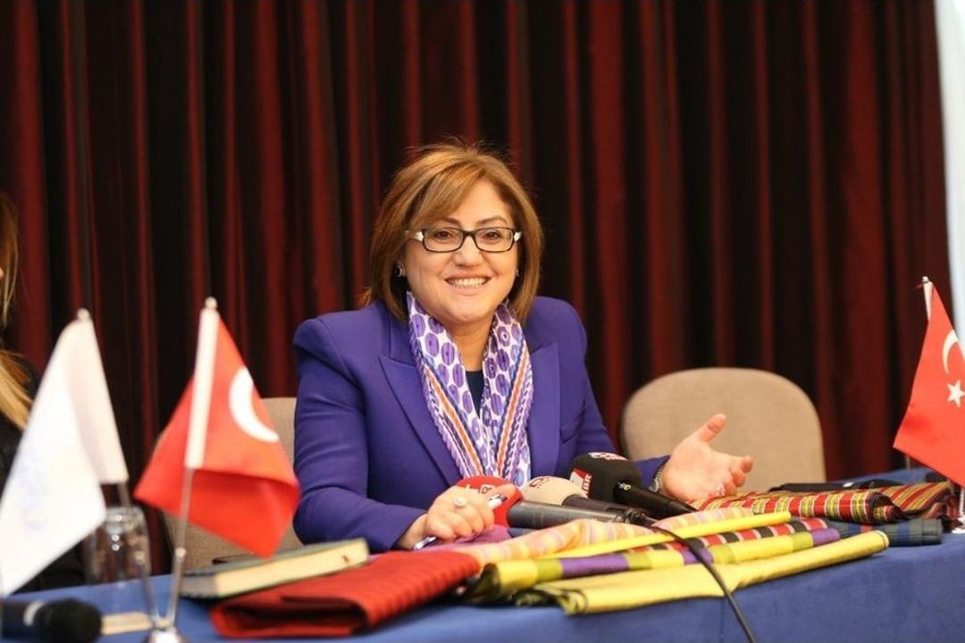 Saray Kumaşı Olarak Bilinen "kutnu", Londra&rsquo;da Tanıtılıyor