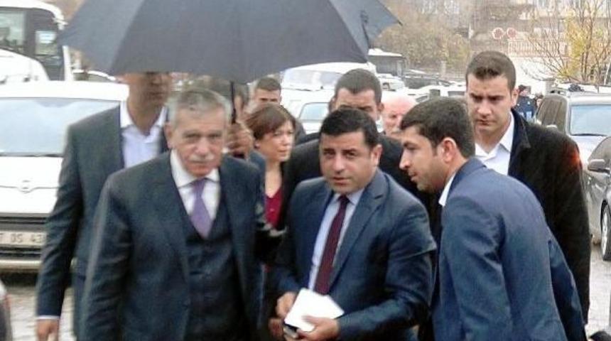 Demirtaş: G&uuml;len Cemaati &Ouml;z&uuml;r Dilemeli
