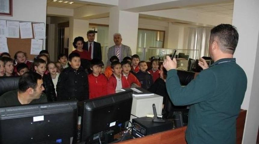 İlkokul &Ouml;ğrencilerinden Emniyete Ziyaret