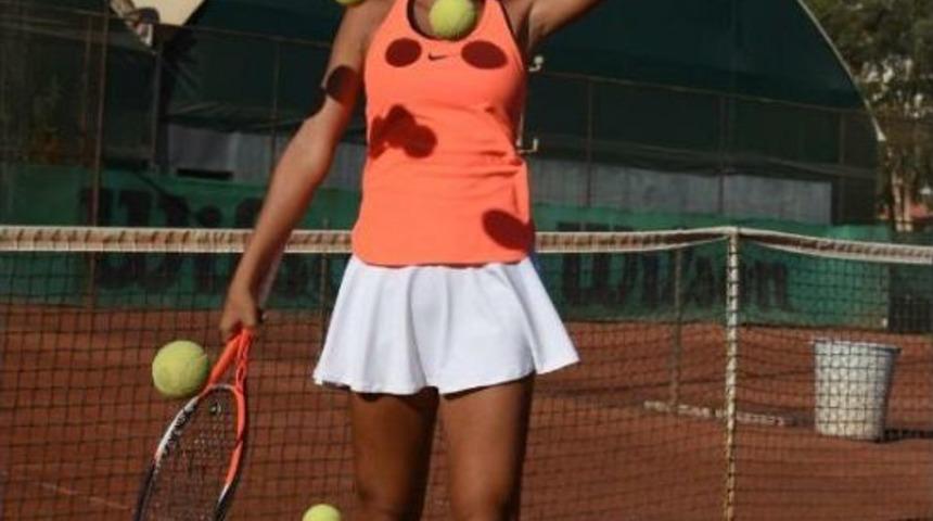 Huzurlarınızda Yeni 'semra Aksu'