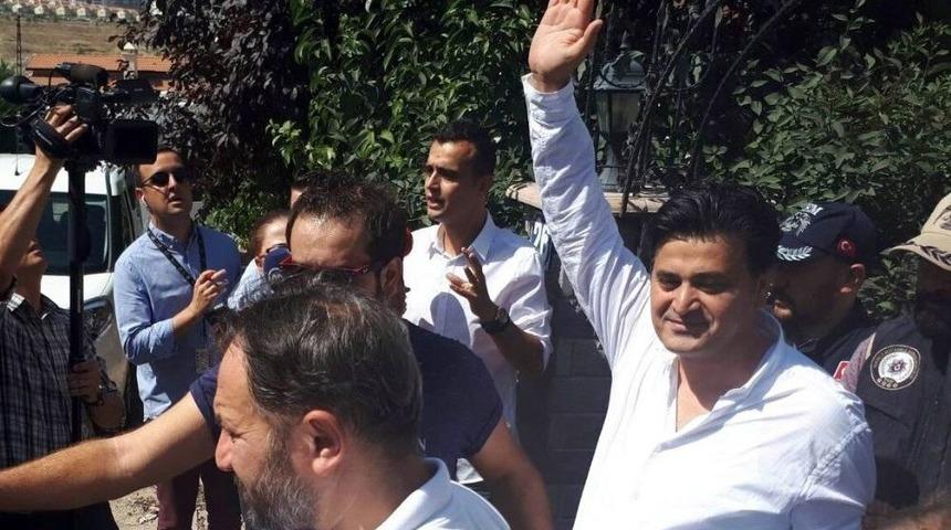 Kılı&ccedil;daroğlu&rsquo;nun Avukatı &Ccedil;elik&rsquo;in Evinde G&ouml;zaltına Alındı