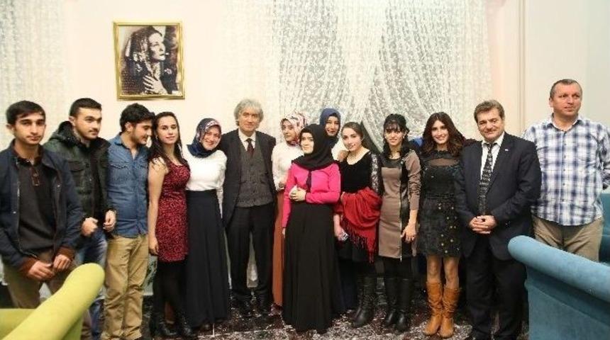 Rekt&ouml;r Prof. Dr. Korkmaz: &ldquo;&ouml;ğrencilerimiz İ&ccedil;in T&uuml;m İmkanları Sunuyoruz&rdquo;