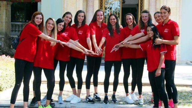 A Milli Kadın Voleybol Takımı Medya Günü Yapıldı