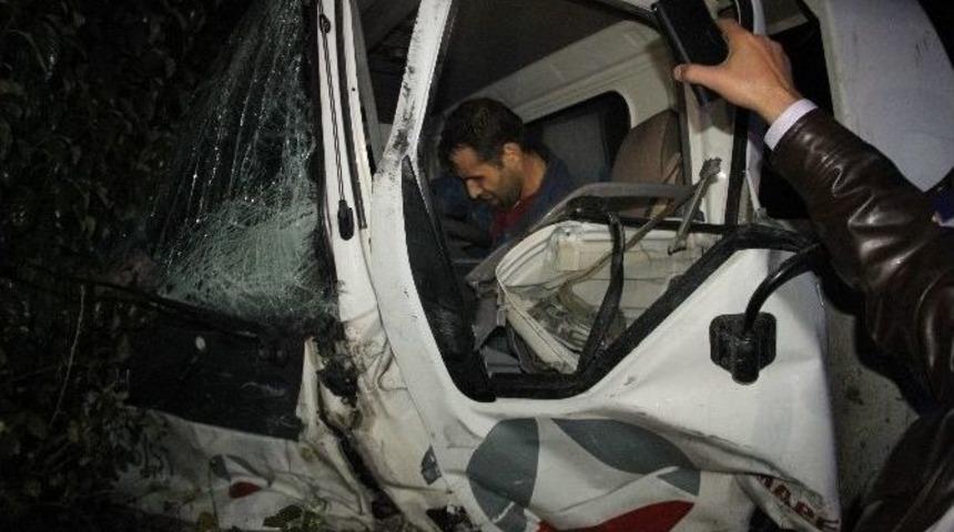 Sakarya&rsquo;da Zincirleme Kaza: 2 Yaralı