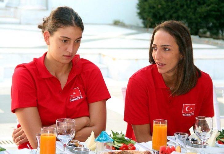 A Milli Kadın Voleybol Takımı Medya Günü Yapıldı G2