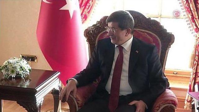 Davutoğlu, Hahambaşı Haleva İle G&ouml;r&uuml;şt&uuml; 1