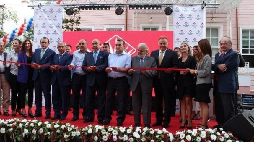 Bah&ccedil;eşehir Koleji Bakırk&ouml;y Kamp&uuml;s&uuml; A&ccedil;ıldı