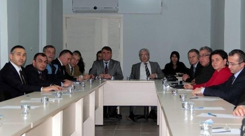 Manisa&rsquo;da 7 Bin Kişiye Kapalı Alanda Sigara İ&ccedil;me Cezası