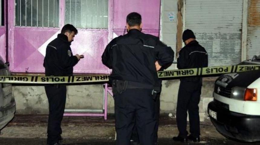 Gaziantep&rsquo;Te Silahlı Kavga: 4 Yaralı