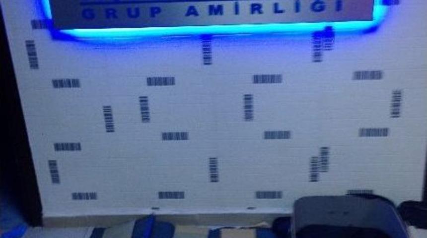 Yolcu Valizinde 2 Kilo Toz Esrar Ele Ge&ccedil;irildi