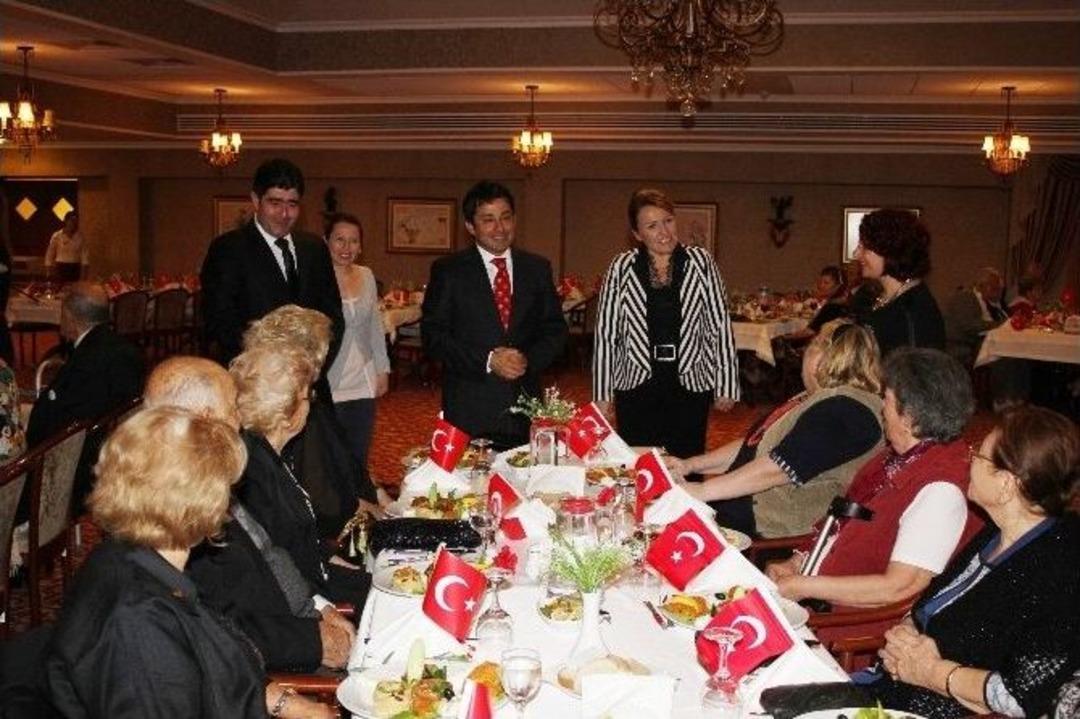 Dar&uuml;şşafaka Urla Rezidans&rsquo;ta Cumhuriyet Coşkusu Yaşandı