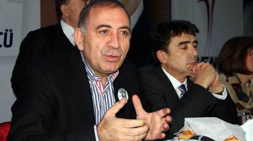 G&uuml;rsel Tekin&rsquo;den Fethullah G&uuml;len A&ccedil;ıklaması