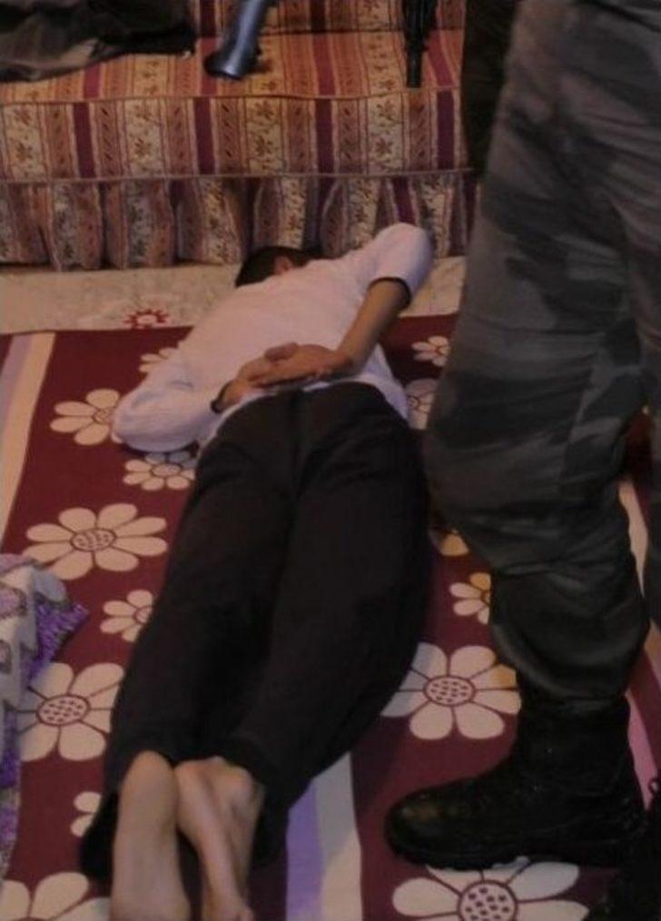 Bursa’da Bonzai Satıcılarına Nefes Kesen Şafak Operasyonu: 37 Gözaltı G3