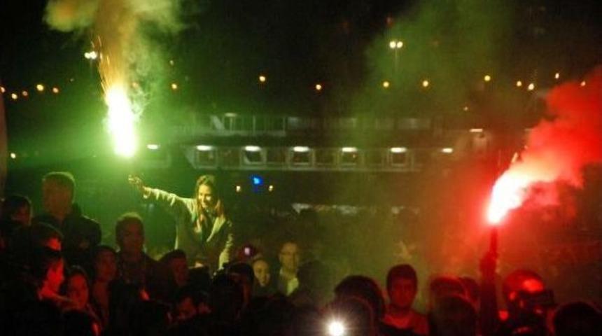 Karşıyaka'da G&ouml;rkemli Kutlama