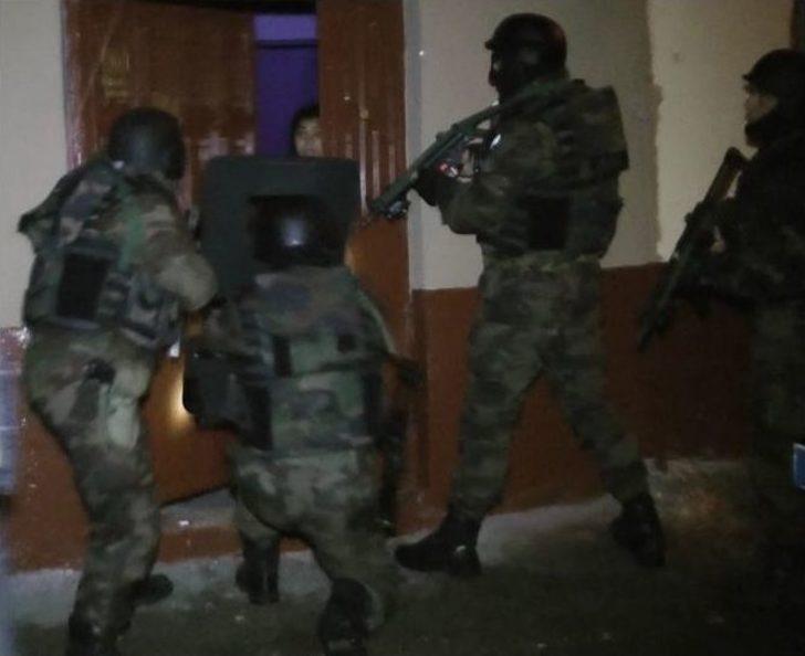 Bursa’da Bonzai Satıcılarına Nefes Kesen Şafak Operasyonu: 37 Gözaltı G5