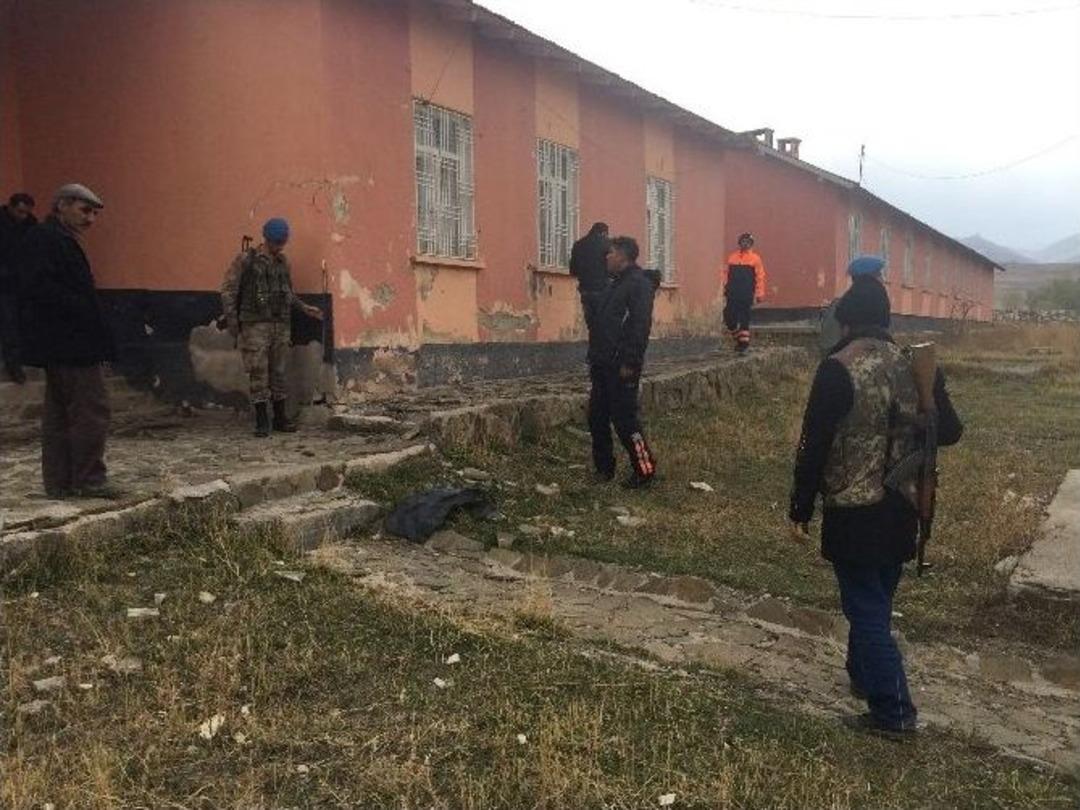 Van&rsquo;daki Kayıp K&uuml;&ccedil;&uuml;k Nehir&rsquo;in Kız Kardeşi D&uuml;nyaya Geldi