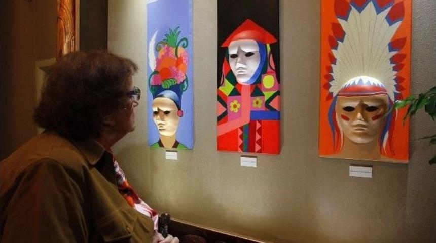 Bu Sergi Kadını Anlatıyor