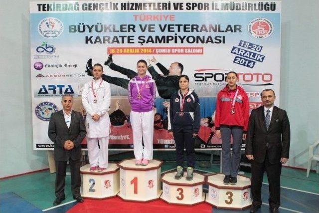 Türkiye Karate Şampiyonasında Gençlerin Günü