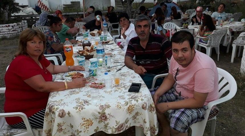 Engelli &Ccedil;ocuklar Avşa Adası&rsquo;nı Gezdi