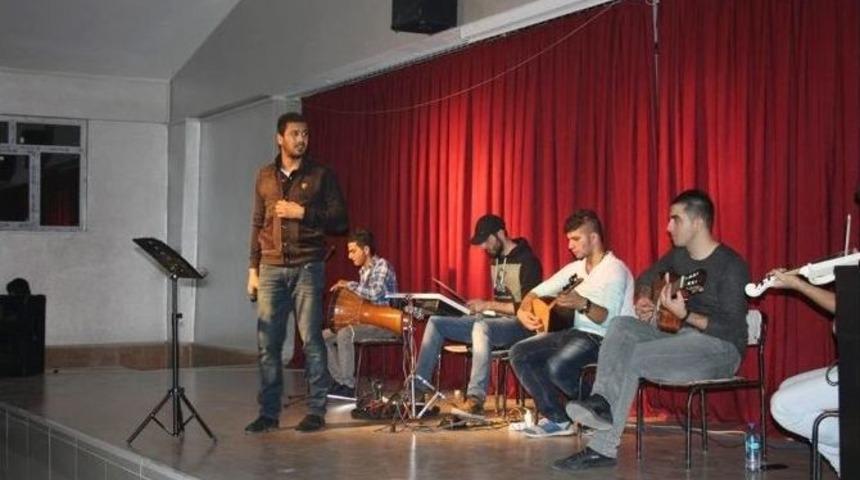 Kanser Hastası Uğur İ&ccedil;in Gece D&uuml;zenlendi