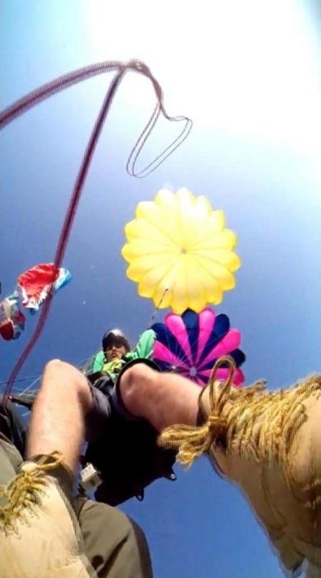 Ağırlığı Taşıyamayan Paraşüt Havada İkiye Bölündü 1