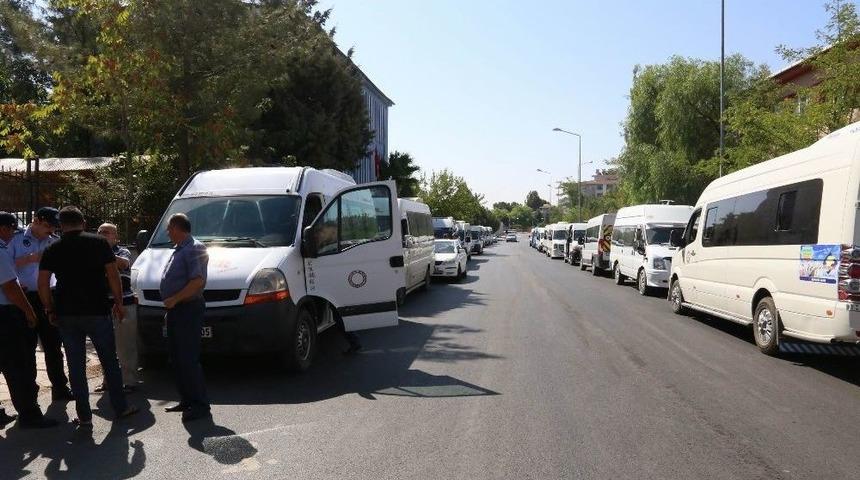 &Ouml;ğrenci Servisleri Denetlendi