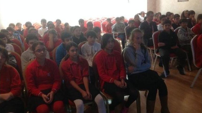 &Ouml;ğrenciler, İnternet Ve Bilgisayar Kullanımı Konusunda Bilin&ccedil;lendirildi