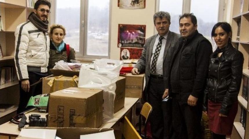 1 Yıllık Birikim, &Ccedil;ocukları Sevindirdi