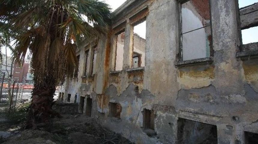 Bayraklı&rsquo;da Tarihe &rsquo;anlamlı Dokunuş&rsquo;