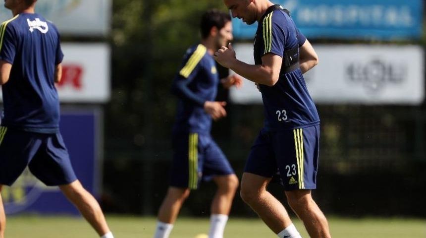 Fenerbah&ccedil;e, A.alanyaspor Ma&ccedil;ı Hazırlıklarını S&uuml;rd&uuml;rd&uuml;