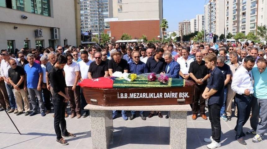 Sultan &Ouml;ğretmen G&ouml;zyaşları Arasında Son Yolculuğuna Uğurlandı