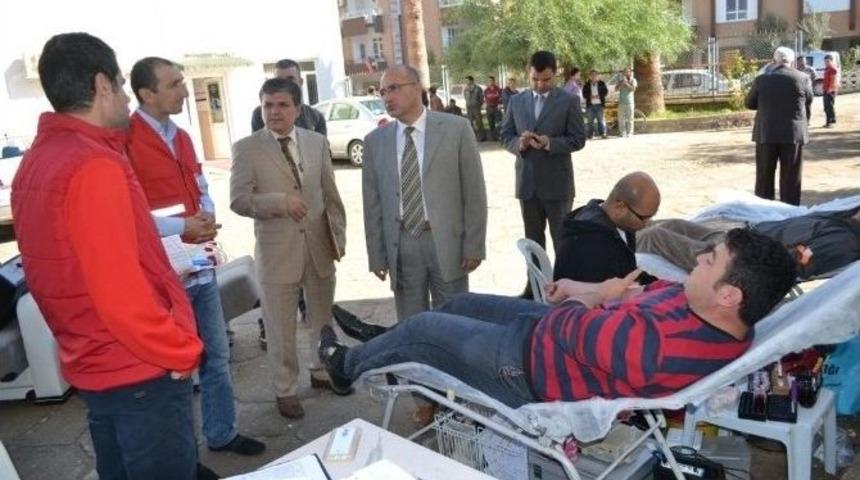 Bozyazı Orman İşletme M&uuml;d&uuml;rl&uuml;ğ&uuml; &Ccedil;alışanlarından Kan Bağışı