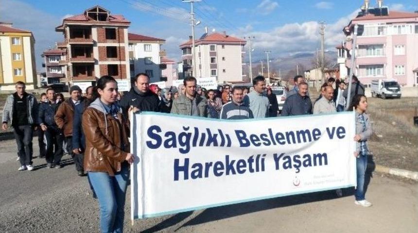 Kelkit&rsquo;te Sağlıklı Yaşam Y&uuml;r&uuml;y&uuml;ş&uuml; Yapıldı