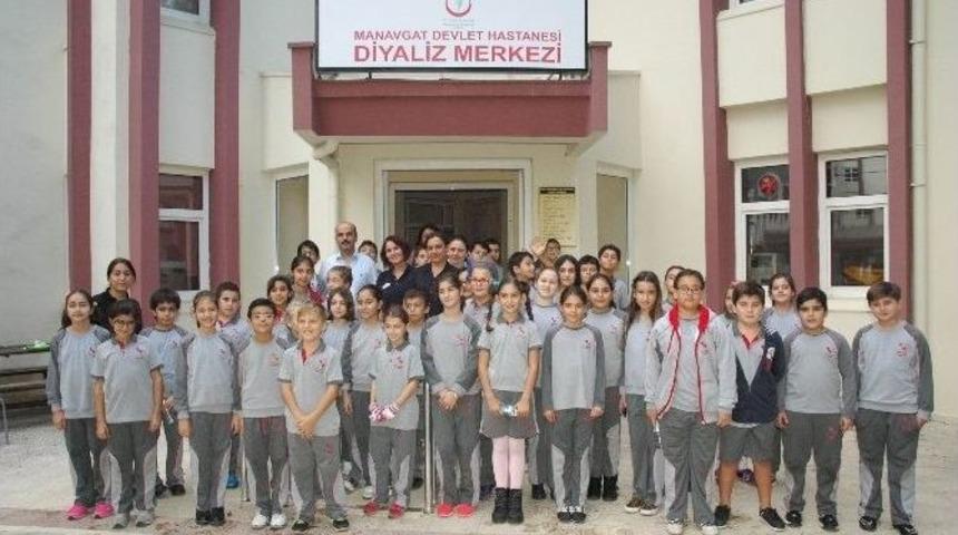 Başarı Koleji &Ouml;ğrencileri Diyaliz Hastalarını Ziyaret Etti