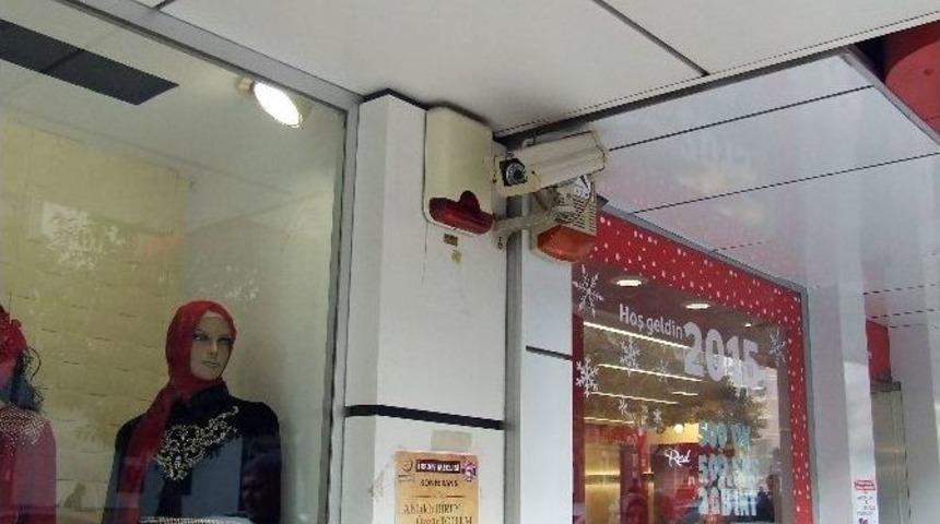(&ouml;zel Haber) Manisa&rsquo;da G&uuml;venlik Kamerası Tartışması