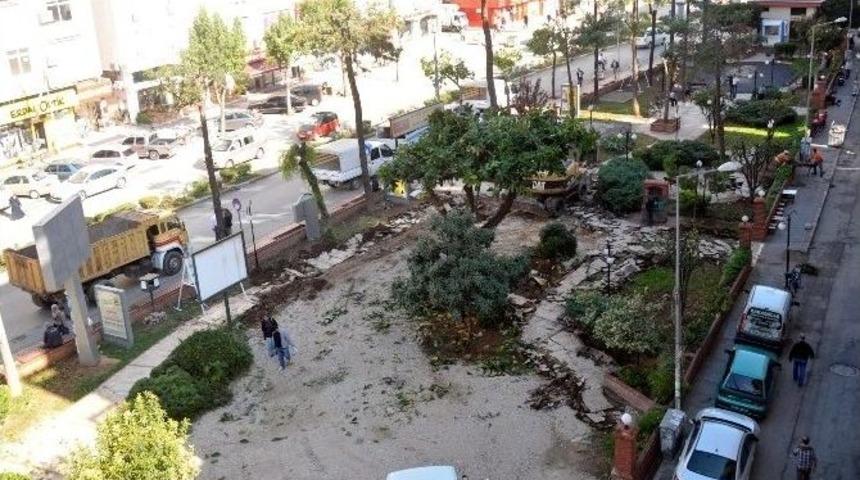 &Ouml;zg&uuml;r &Ccedil;ocuk Parkı Yenileniyor