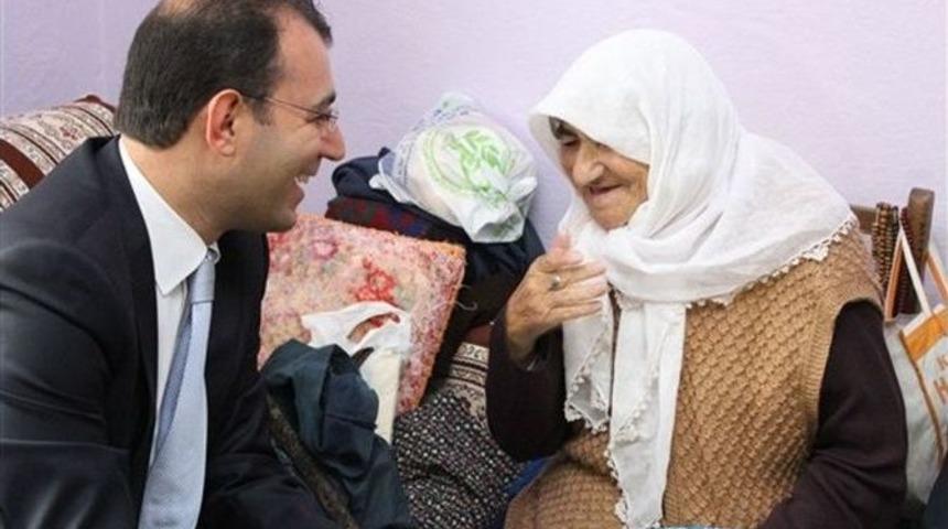 Selim Kaymakamından Cumhuriyetle Yaşıt Vatandaşlara Ziyaret