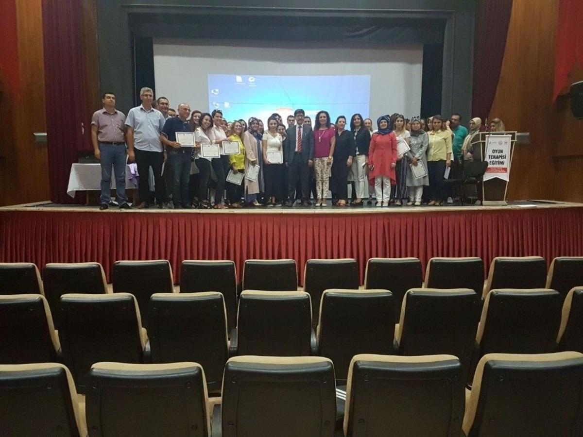 Afyonkarahisar&rsquo;da &ldquo;oyun Terapisi&rdquo; Eğitimi Sona Erdi