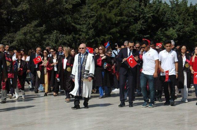 Ankara Üniversitesi Öğrencilerinden Anıtkabir’e Ziyaret