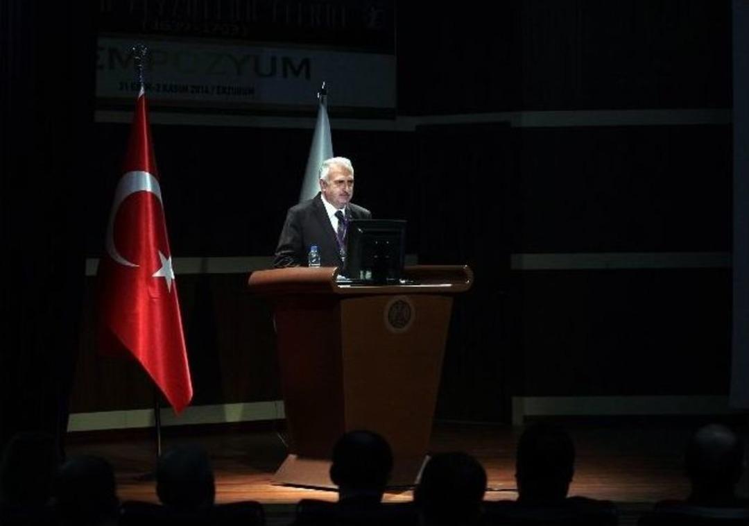 Atat&uuml;rk &Uuml;niversitesi&rsquo;nde Erzurumlu Şeyh&uuml;lislam Seyyid Feyzullah Efendi Sempozyumu
