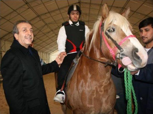 Bakan Eker: Atçılık Sporu Yeniden Canlandırılmalı