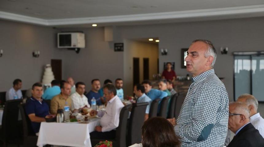 Başkan Yılmazer Okul M&uuml;d&uuml;rleri İle İstişare Toplantısı Yaptı