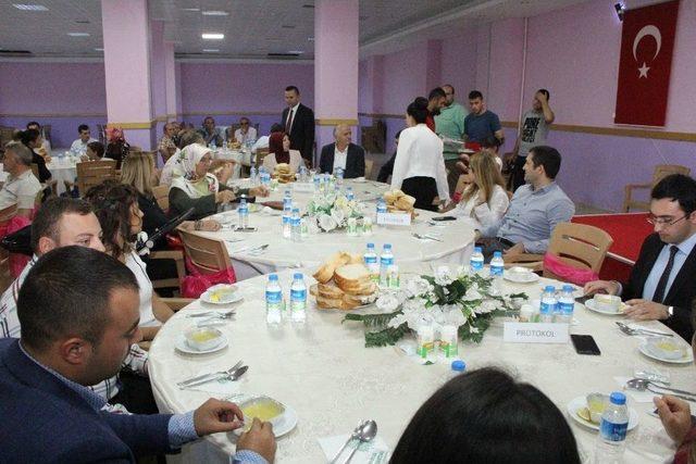 Kaymakam Şahin&rsquo;e Veda Yemeği 2